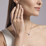 Girocollo in argento con cuore in acquamarina sintetica e zirconi
LOVE AFFAIR 553784