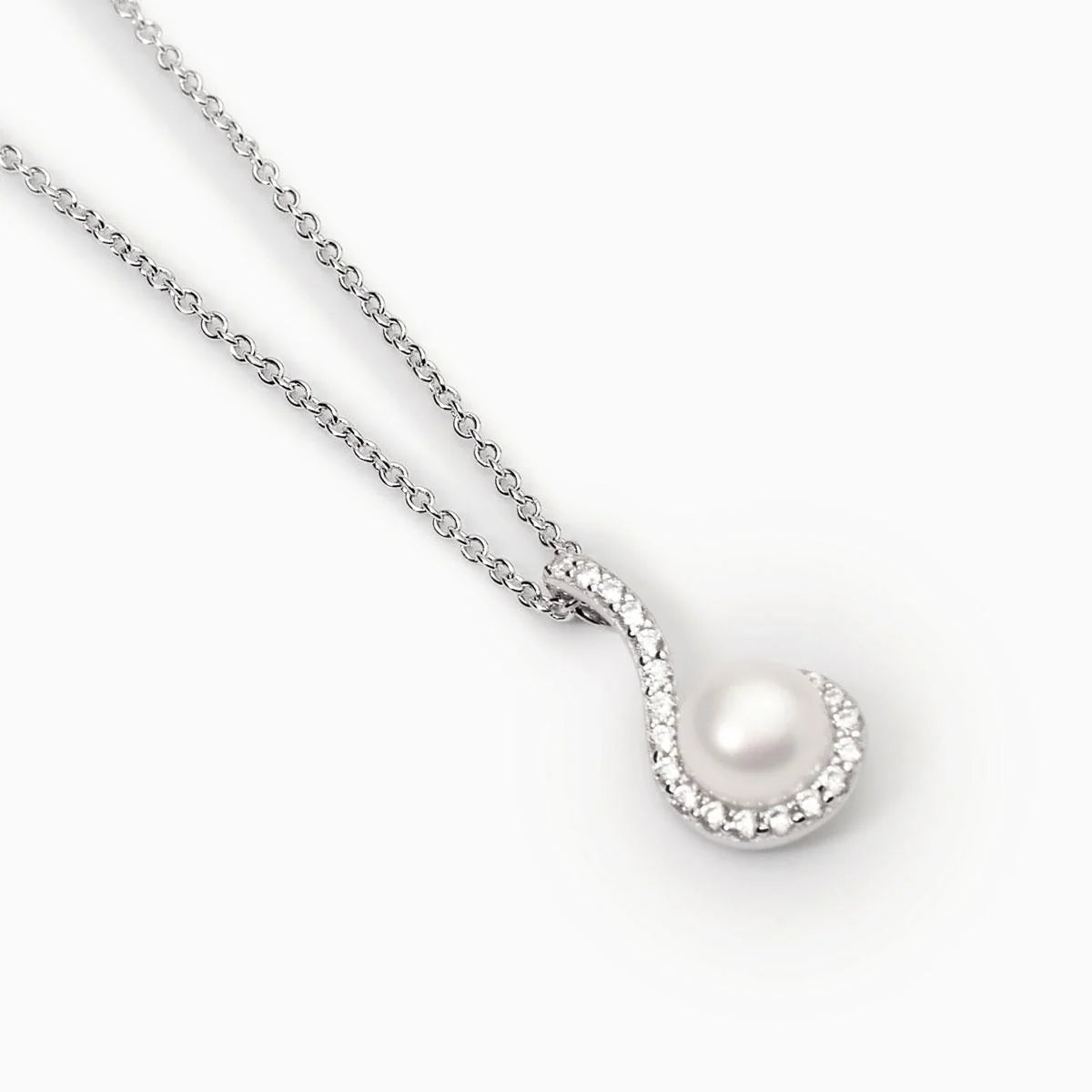 Girocollo in argento con amo e perla coltivata
SINFONIA 553701
