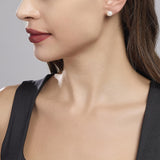 Orecchini a lobo con perla coltivata media
EVER 563013