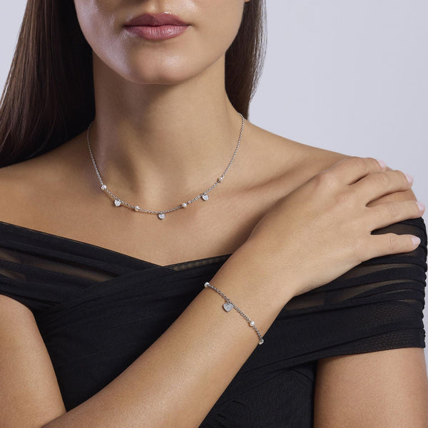 Bracciale in argento con perle coltivate e ciondolo cuore
VIVA LA VIDA 533998