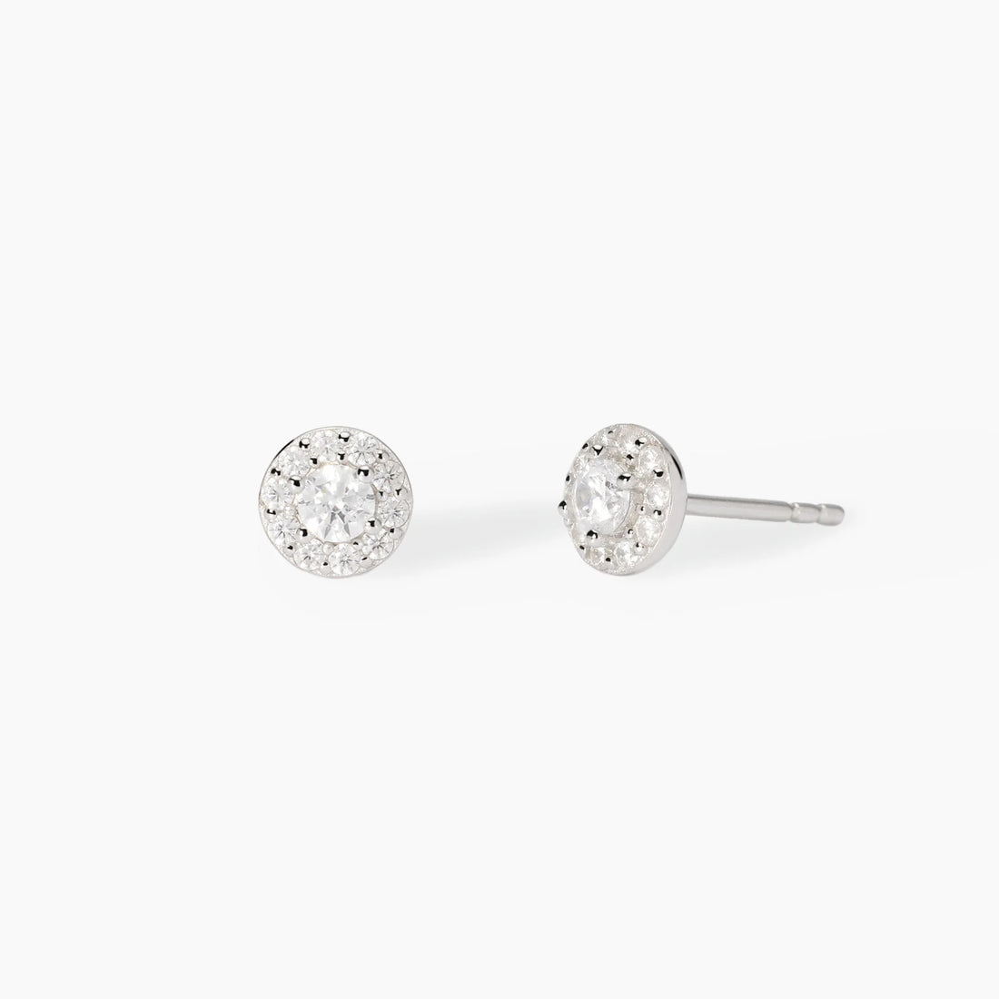 Orecchini a lobo in argento con zirconi
MILANESIENNE 563861