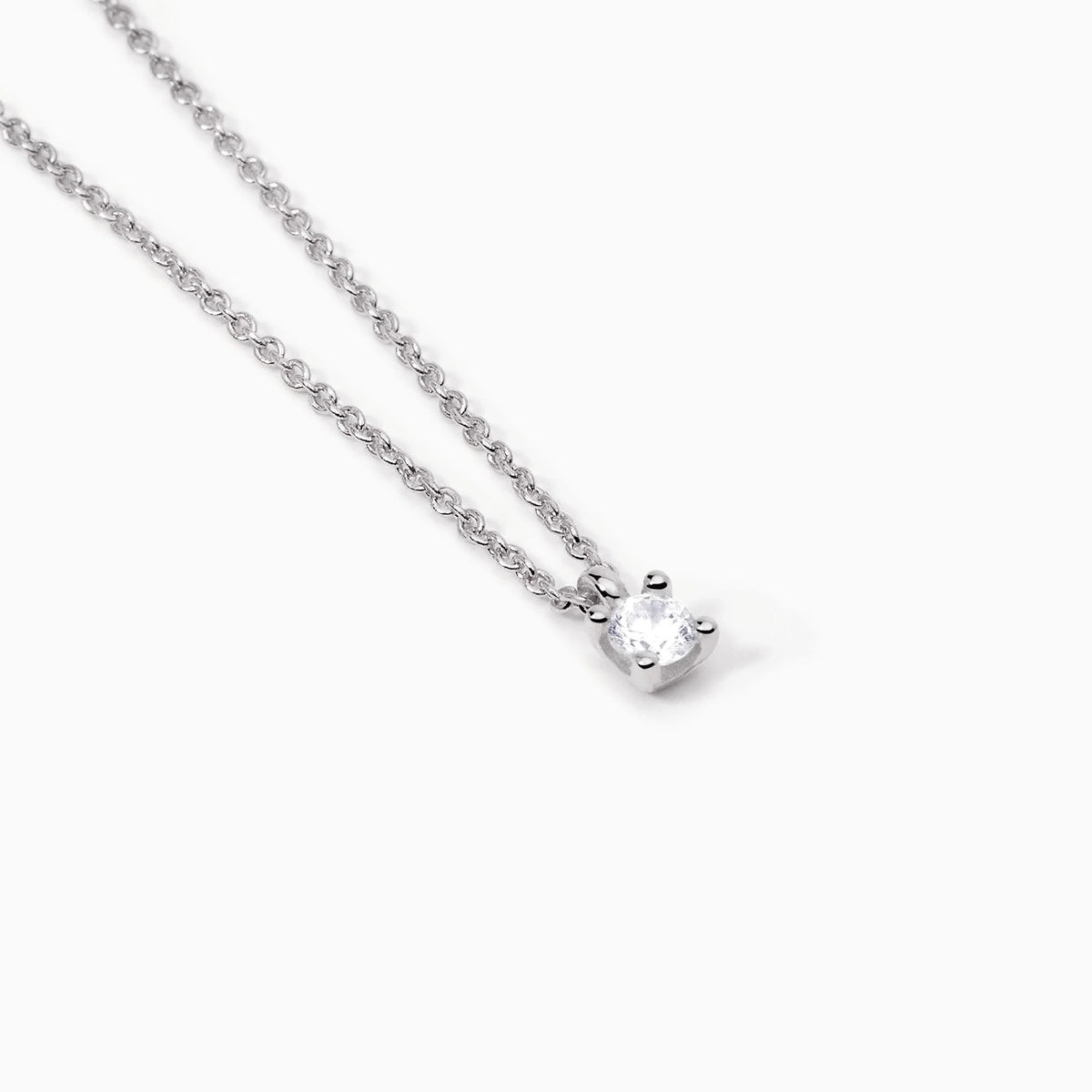 Girocollo in argento con zircone pendente
SHINY 553547